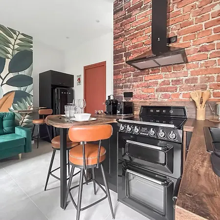 Apartment T1 103 Eaux Claires, Premium, Clim, Garage Prive *